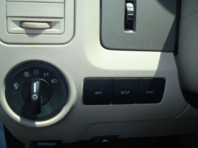 2012 Ford Escape 31 FOOT