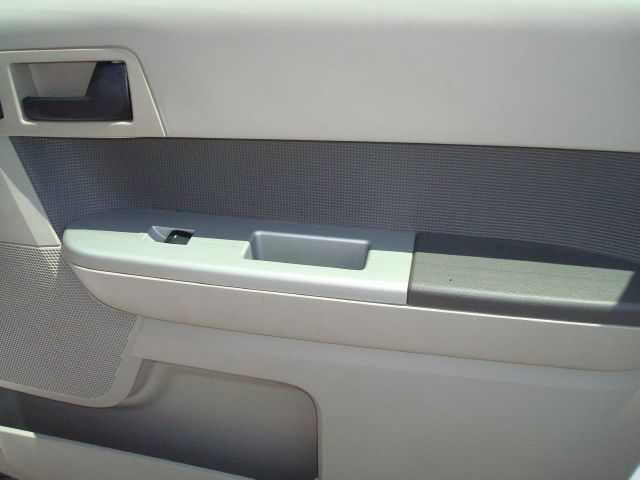 2012 Ford Escape 31 FOOT