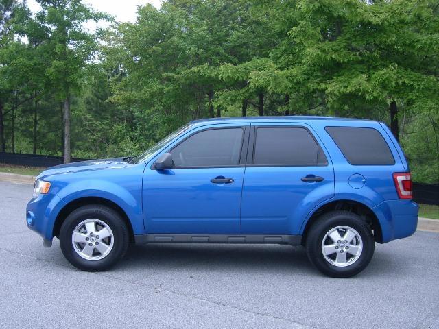 2012 Ford Escape Sierra 1500hd 4WD CREW CAB SLE