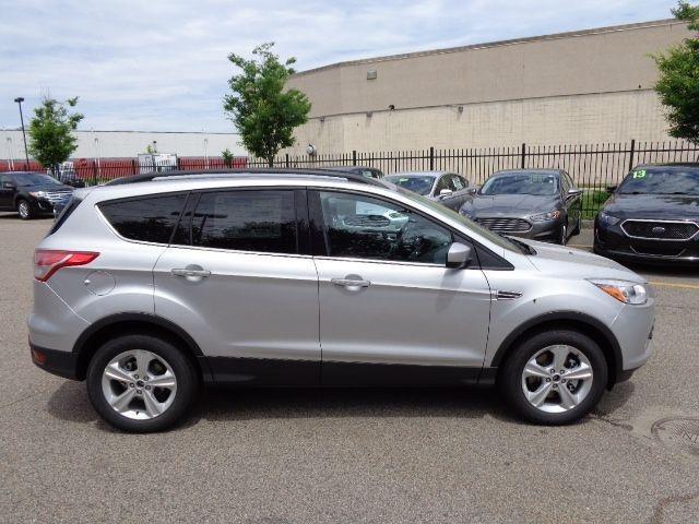 2014 Ford Escape Extended Cab 4x4 Z71 LS