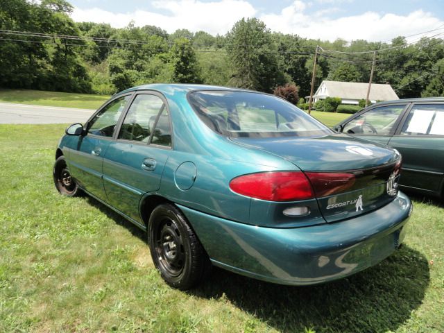 1997 Ford Escort 4dr Auto S Sedan
