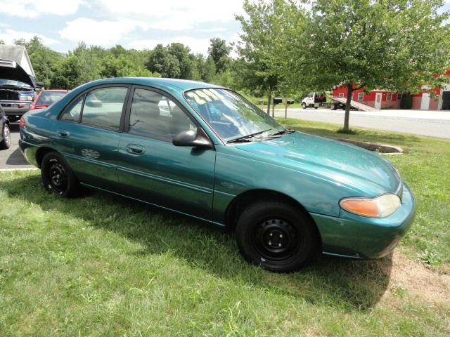 1997 Ford Escort 4dr Auto S Sedan