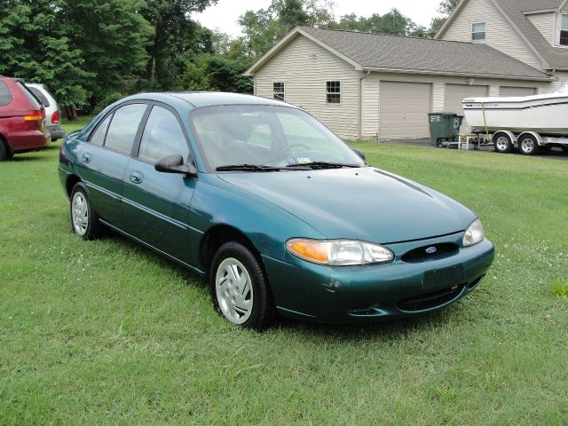 1997 Ford Escort 4dr Auto S Sedan