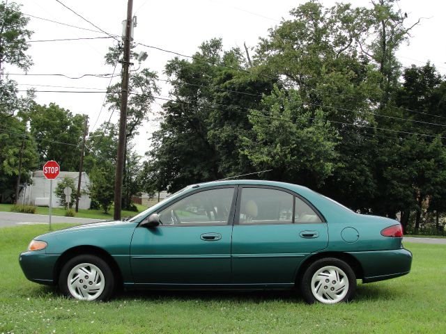 1997 Ford Escort 4dr Auto S Sedan