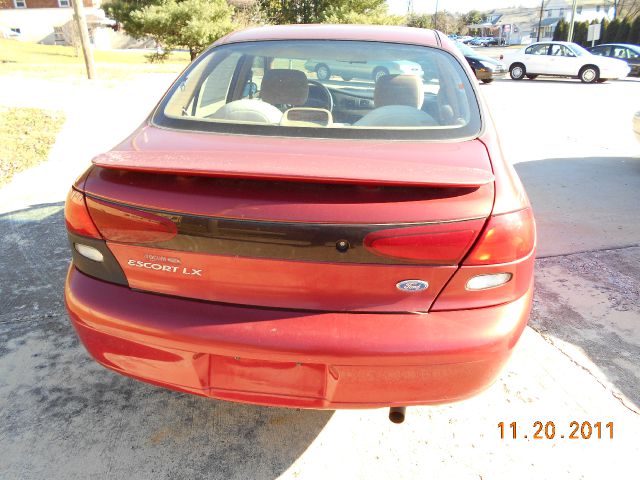 1997 Ford Escort 4dr Auto S Sedan