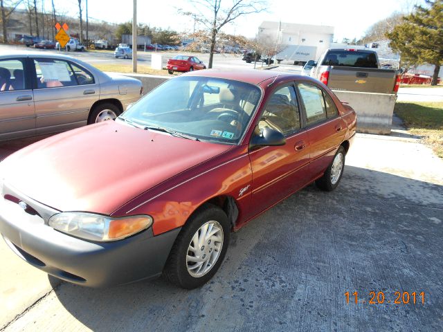 1997 Ford Escort 4dr Auto S Sedan