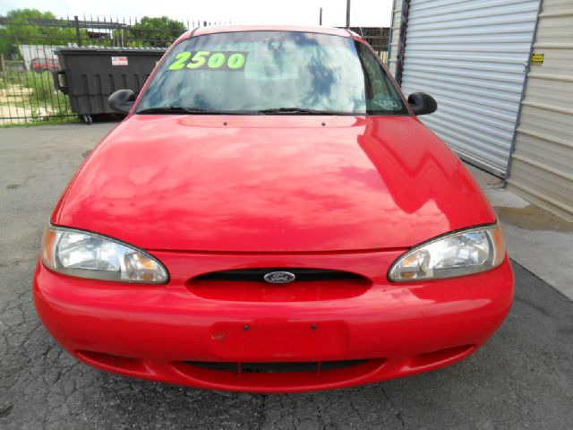 1998 Ford Escort SE