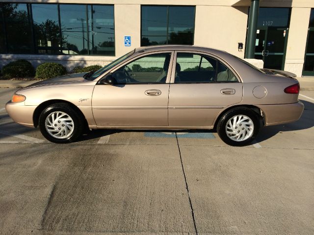 1998 Ford Escort SE