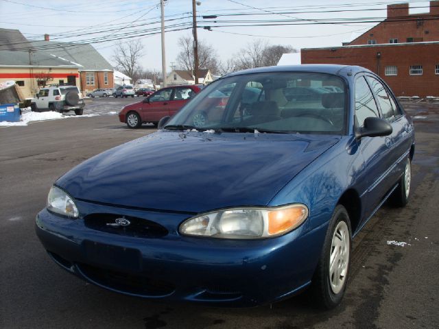 1999 Ford Escort SE