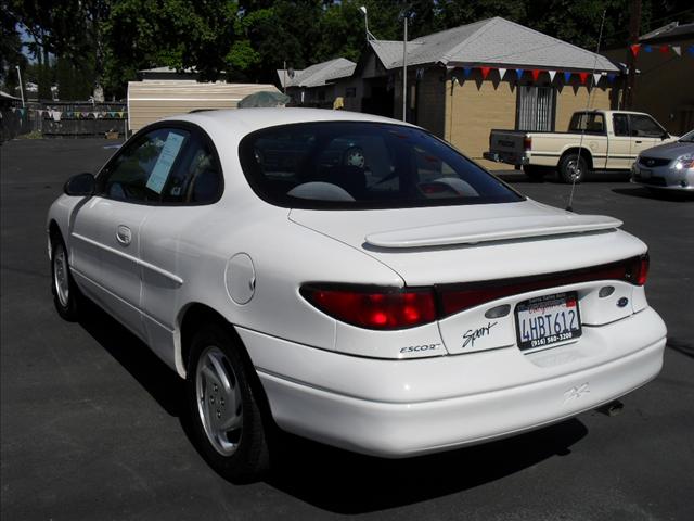 1999 Ford Escort SE/ Wagon