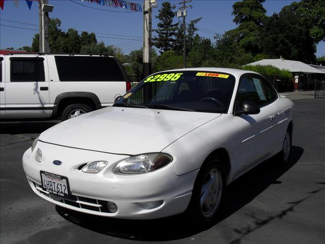 1999 Ford Escort SE/ Wagon