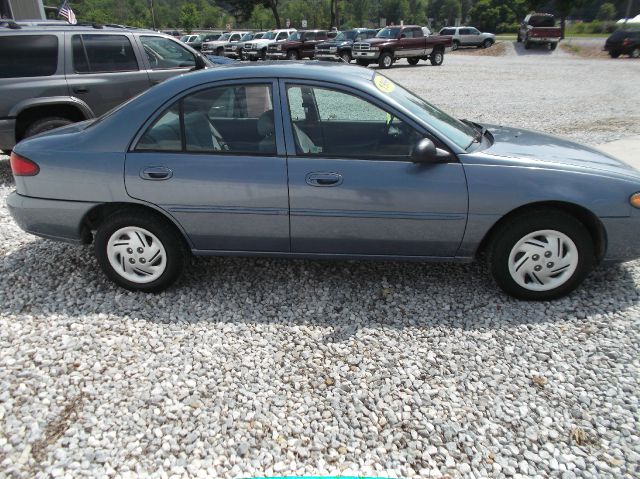 1999 Ford Escort SE