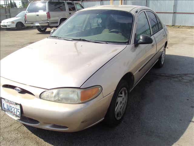 1999 Ford Escort SE