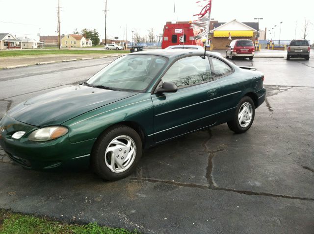 2000 Ford Escort LS Premium Ultimate