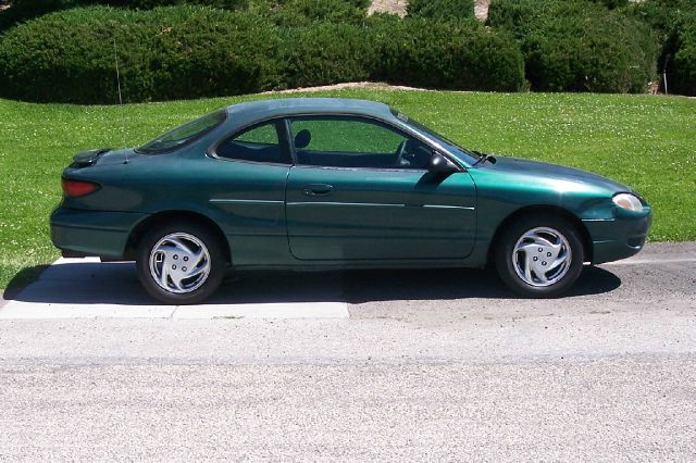 2000 Ford Escort LS Premium Ultimate