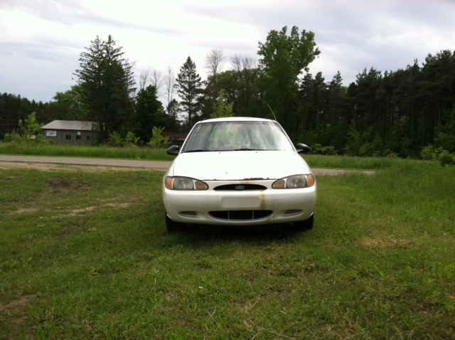 1998 Ford Escort Wagon SE