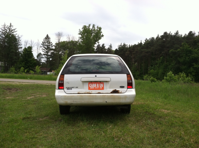 1998 Ford Escort Wagon SE