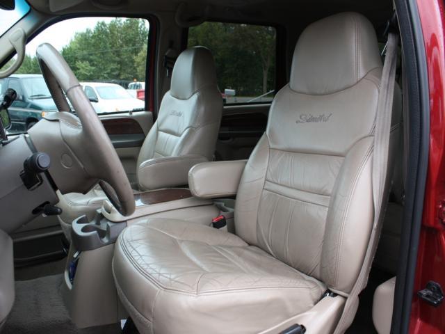 2000 Ford Excursion SLT 25