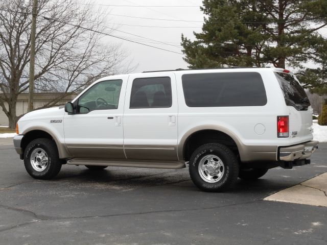 2000 Ford Excursion 4DR