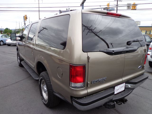 2000 Ford Excursion SL 4x4 Regular Cab