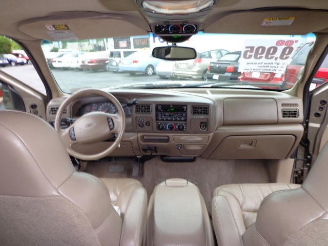2000 Ford Excursion SL 4x4 Regular Cab