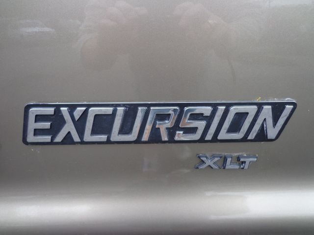 2000 Ford Excursion SL 4x4 Regular Cab