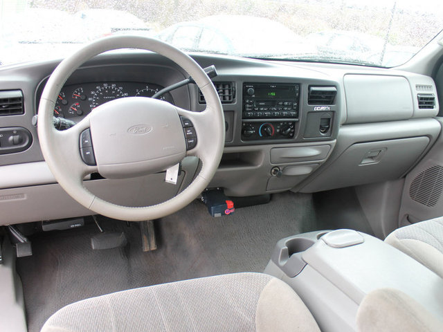 2000 Ford Excursion ESi