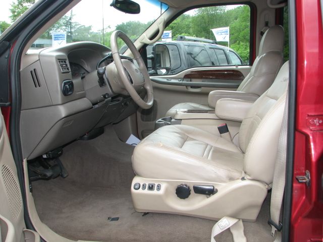 2001 Ford Excursion Super