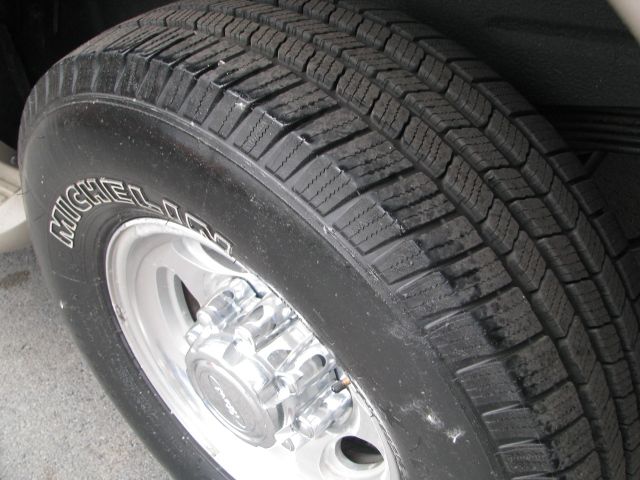 2001 Ford Excursion Super