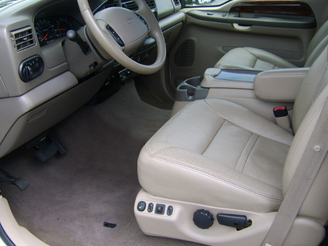 2001 Ford Excursion Super