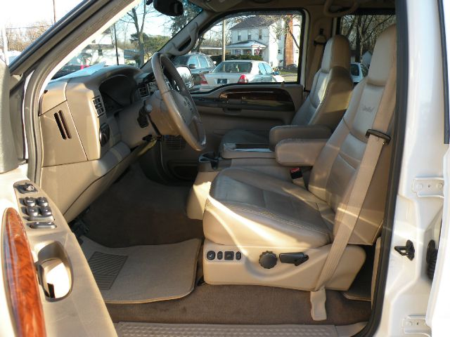 2002 Ford Excursion SXT W/moonroof