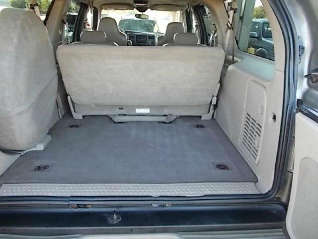 2002 Ford Excursion 4DR FWD LTD 3.3L AT