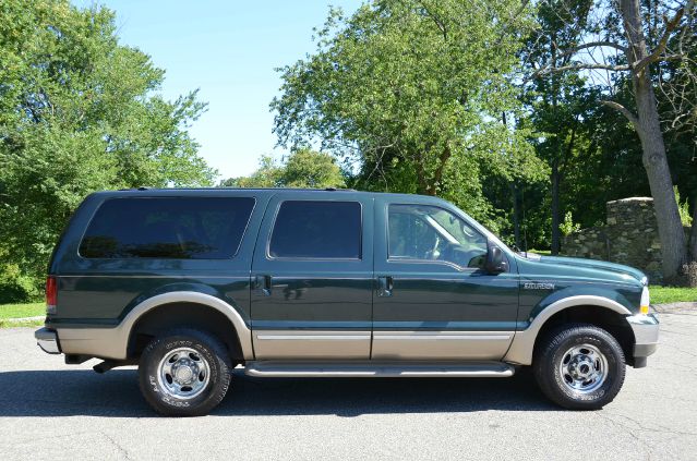 2002 Ford Excursion Luxury - Premium 3RD SEAT