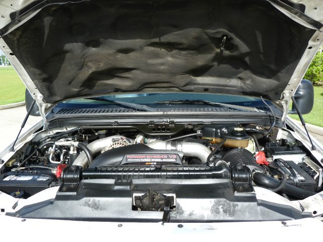 2003 Ford Excursion 4WD SL