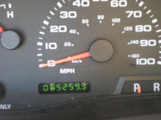 2003 Ford Excursion E 32