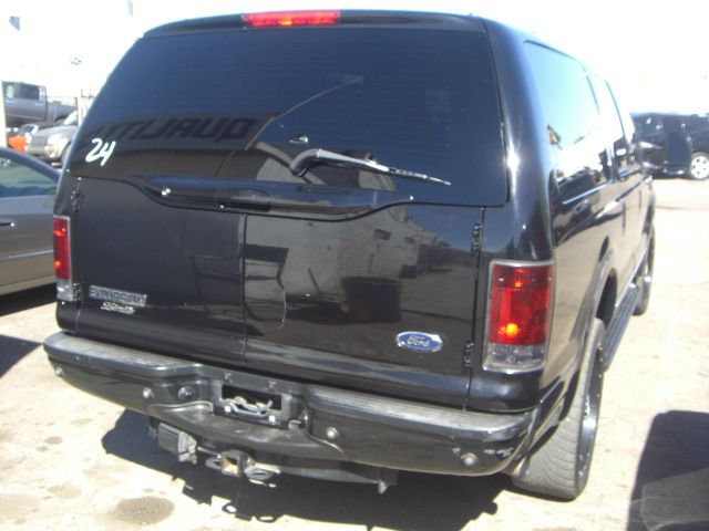 2003 Ford Excursion E 32