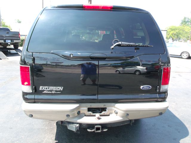 2004 Ford Excursion 4WD SL