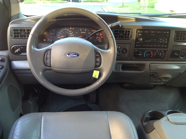2004 Ford Excursion 56253