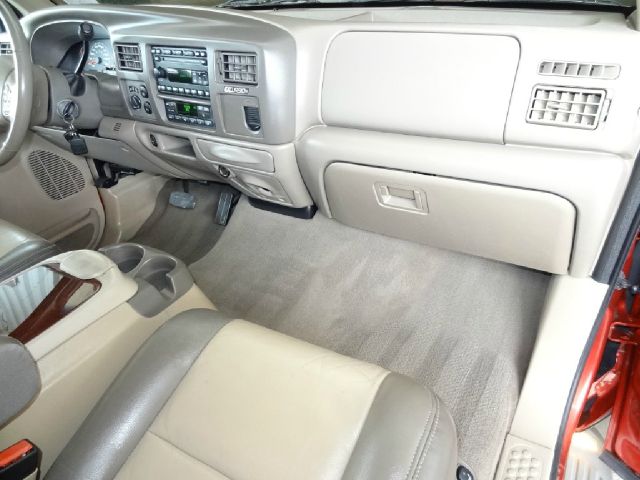 2004 Ford Excursion 4WD SL