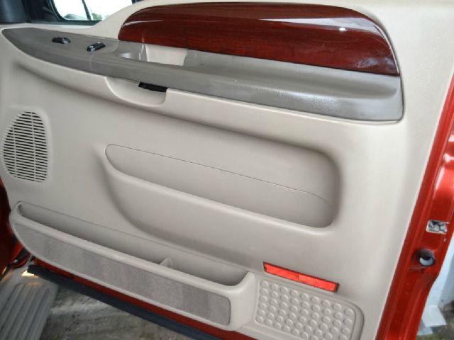 2004 Ford Excursion 4WD SL