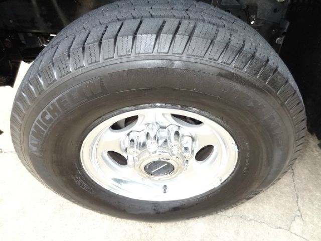 2004 Ford Excursion 4WD SL