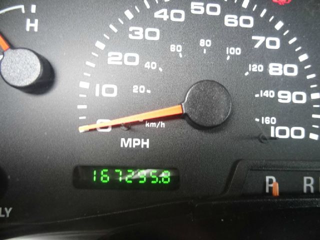 2004 Ford Excursion 4WD SL