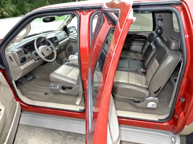 2004 Ford Excursion 4WD SL