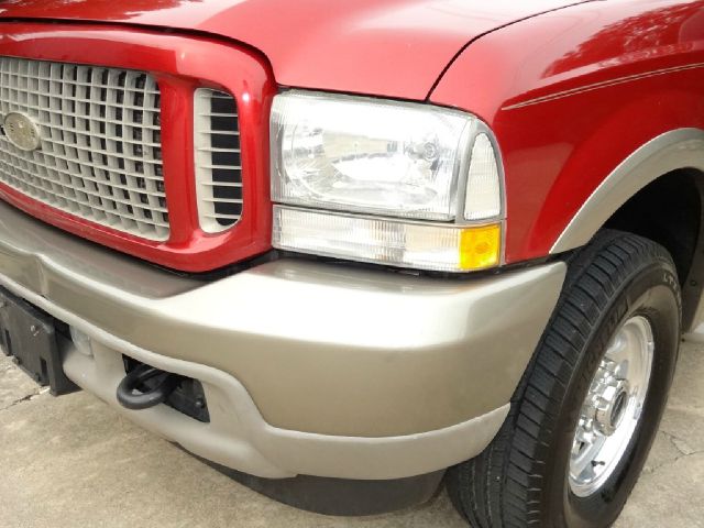 2004 Ford Excursion 4WD SL