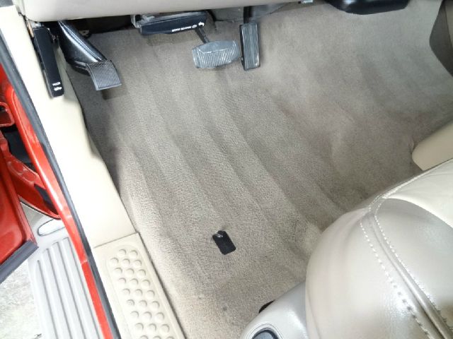 2004 Ford Excursion 4WD SL