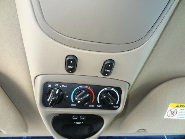 2004 Ford Excursion 4WD SL