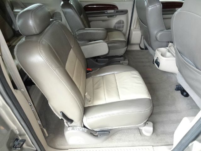 2004 Ford Excursion 4WD SL