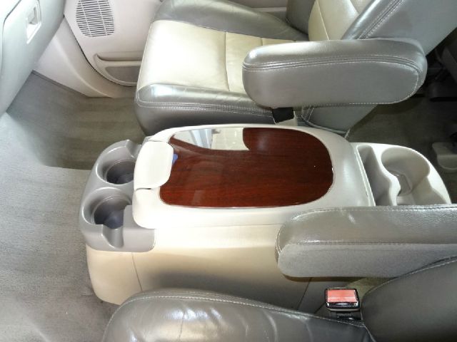 2004 Ford Excursion 4WD SL