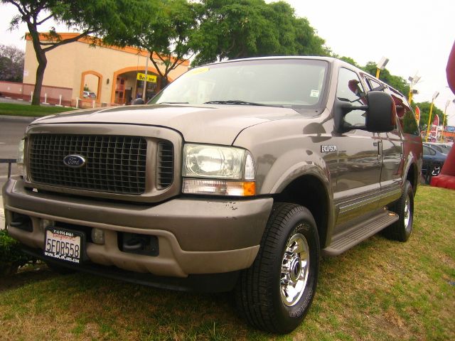 2004 Ford Excursion E 32