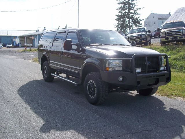 2004 Ford Excursion E 32